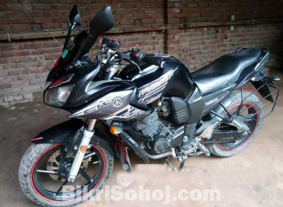 Yamaha Fazer 2011